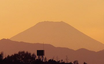 のっぺりした富士山だけど、かっこいいのだｗ